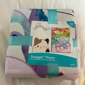 Squishmallows snuggle throw blanket